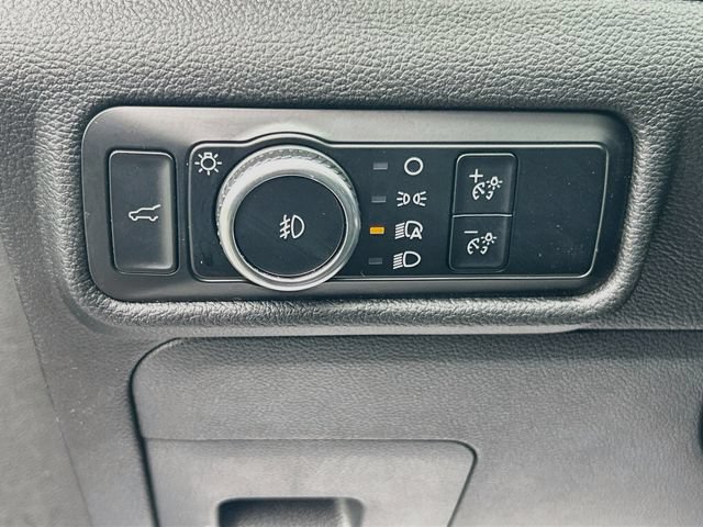 Certified 2024 Ford Explorer Limited w/ Limited Technology Package AWD/4WD image 15