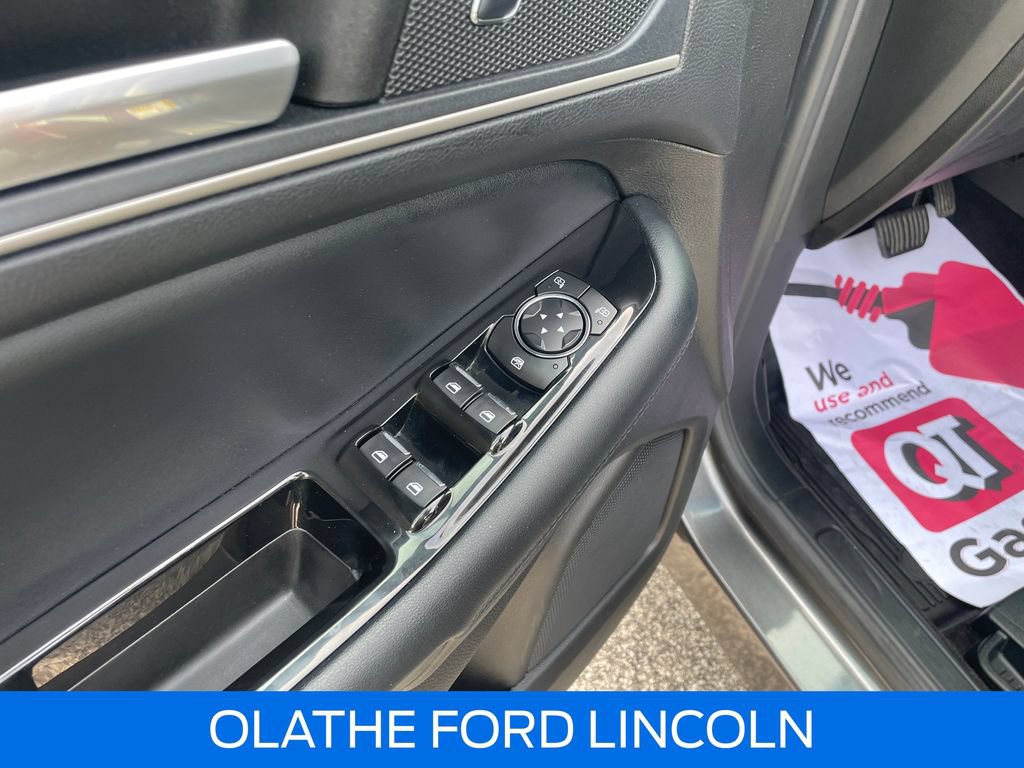 Certified 2017 Ford Edge SEL w/ Equipment Group 201A FWD image 14
