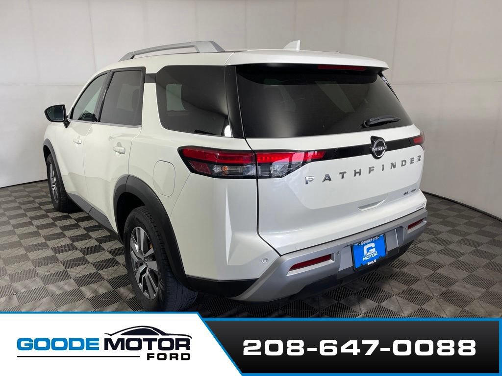 Used 2022 Nissan Pathfinder SL w/ Cargo Package AWD/4WD image 5
