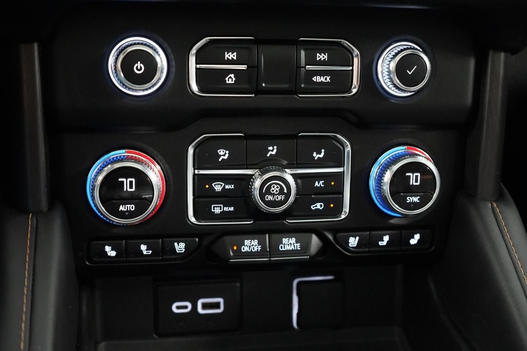 Used 2023 GMC Yukon XL AT4 AWD/4WD image 28