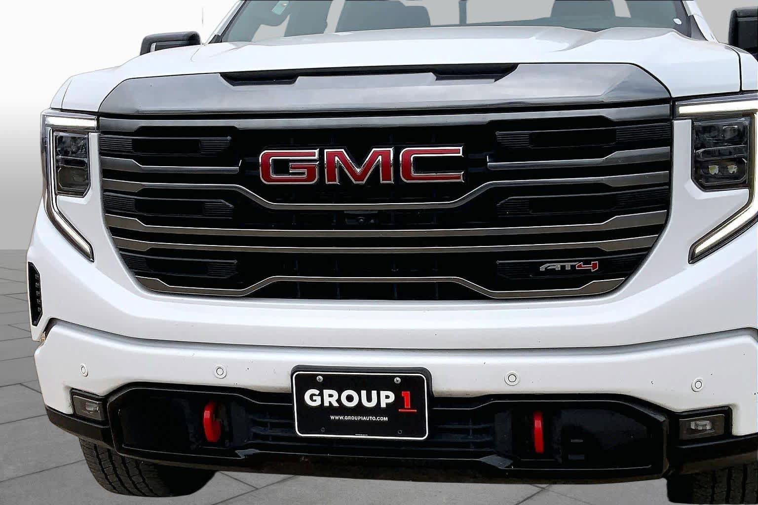 Used 2024 GMC Sierra 1500 AT4 w/ Technology Package AWD/4WD image 30