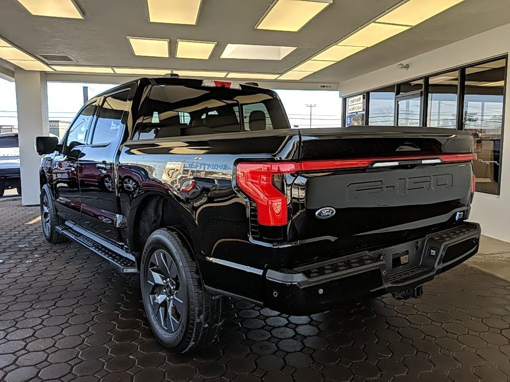 Certified 2022 Ford F150 Lightning Lariat image 5