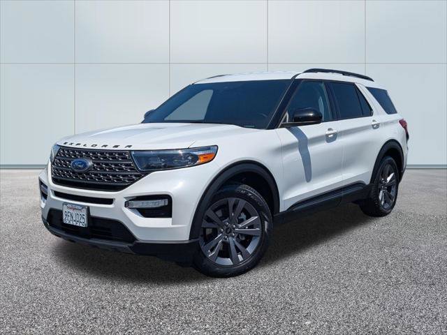 Certified 2023 Ford Explorer XLT w/ Equipment Group 202A RWD image 1