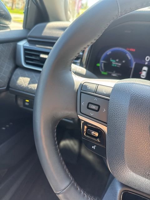 Used 2026 Toyota Camry XLE w/ Premium Package AWD/4WD image 23