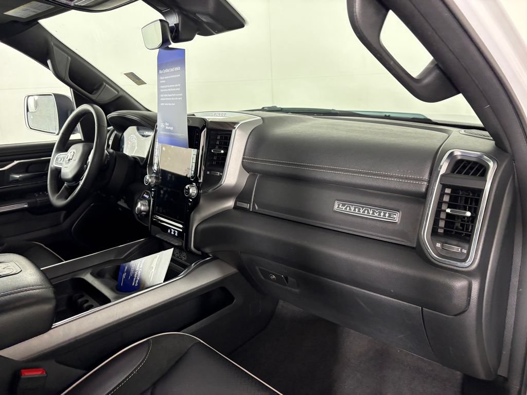 Used 2025 RAM 1500 Laramie AWD/4WD image 36