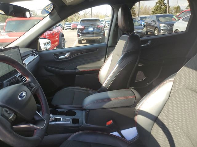 Certified 2024 Ford Escape ST-Line w/ Tech Pack #1 AWD/4WD image 14