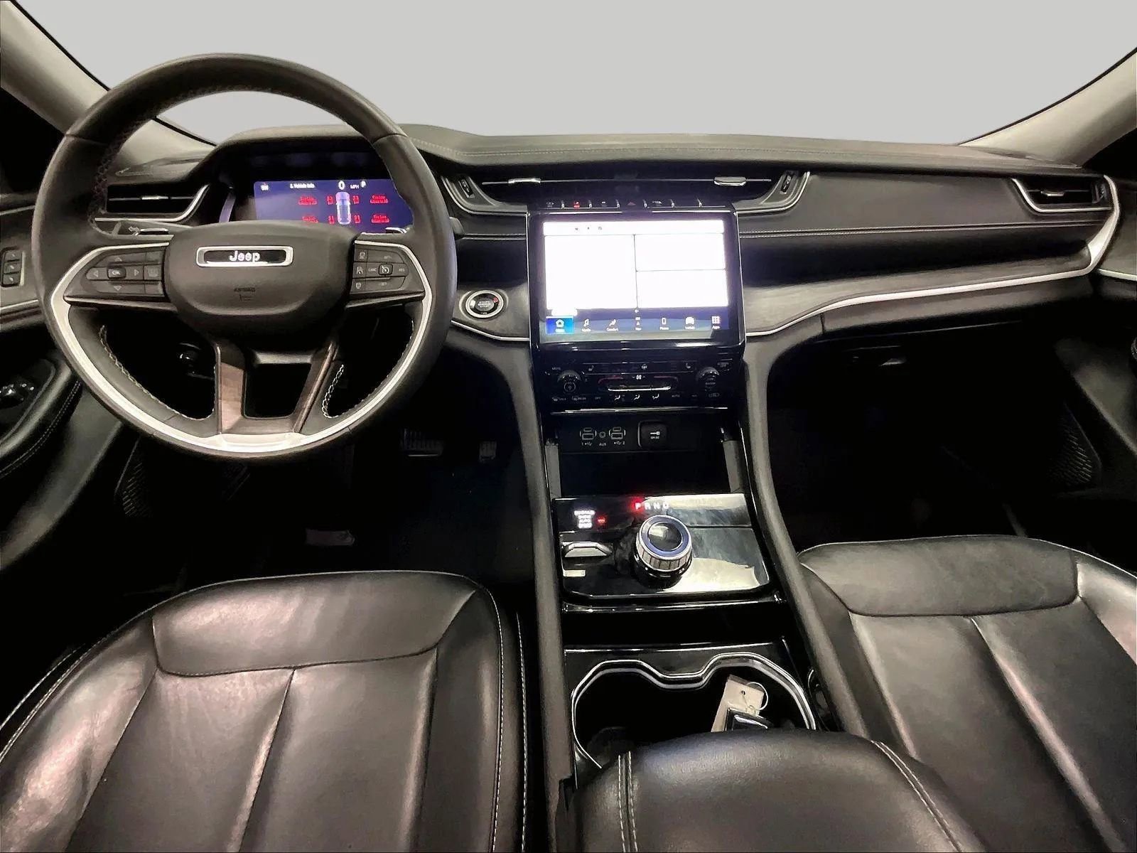 Used 2023 Jeep Grand Cherokee Limited image 14