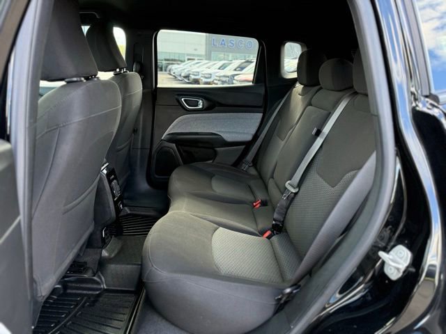Used 2024 Jeep Compass Sport AWD/4WD image 15