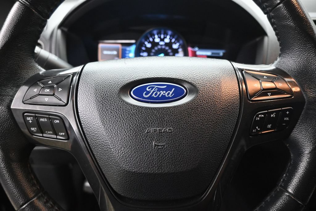 Certified 2019 Ford Explorer XLT FWD image 24