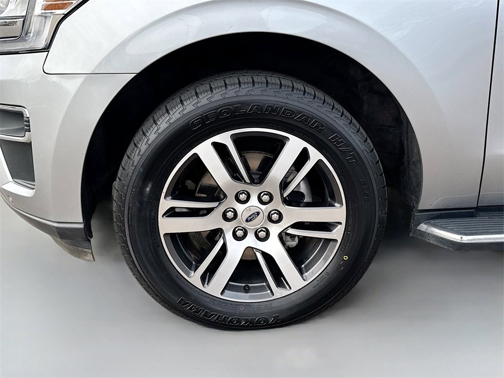 Certified 2022 Ford Expedition Limited image 24