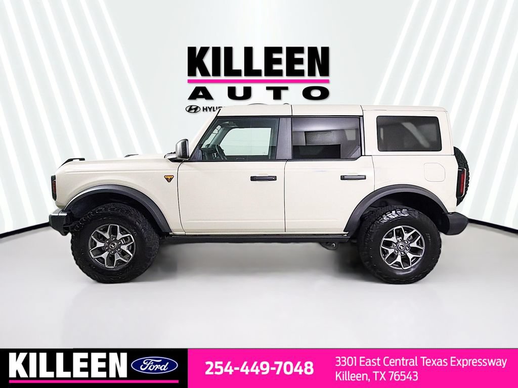 Certified 2025 Ford Bronco Badlands AWD/4WD image 4