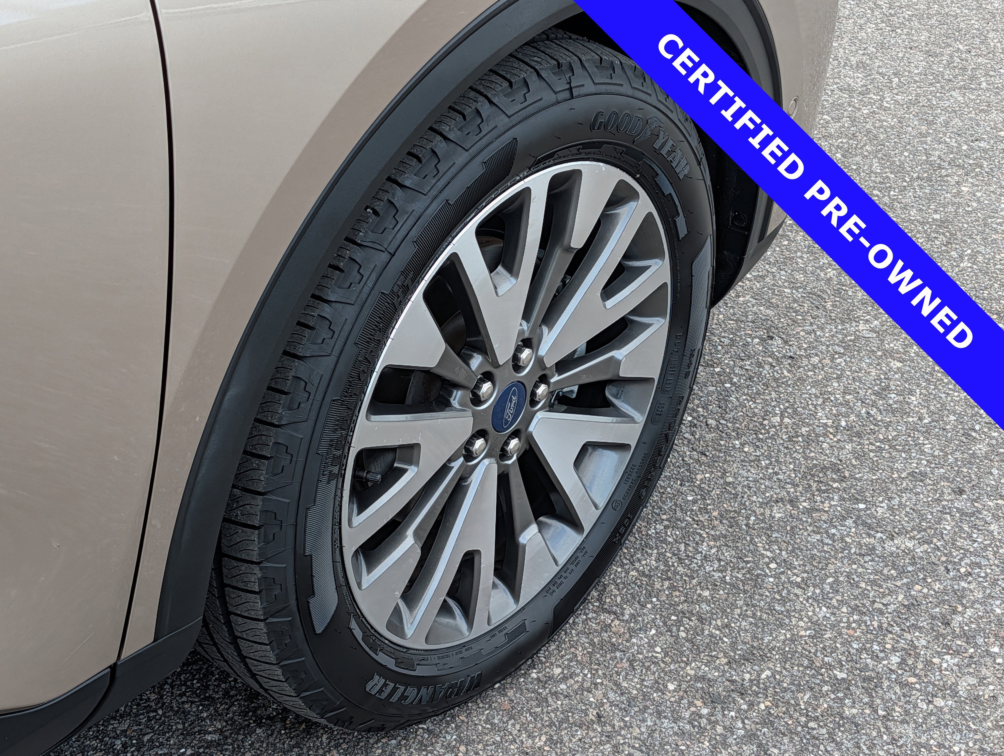 Certified 2021 Ford Escape Titanium FWD image 13