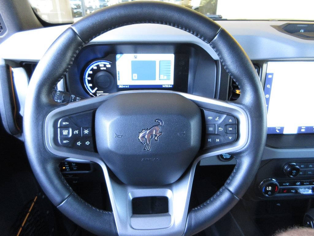 Certified 2023 Ford Bronco Badlands w/ Sasquatch Package AWD/4WD image 13
