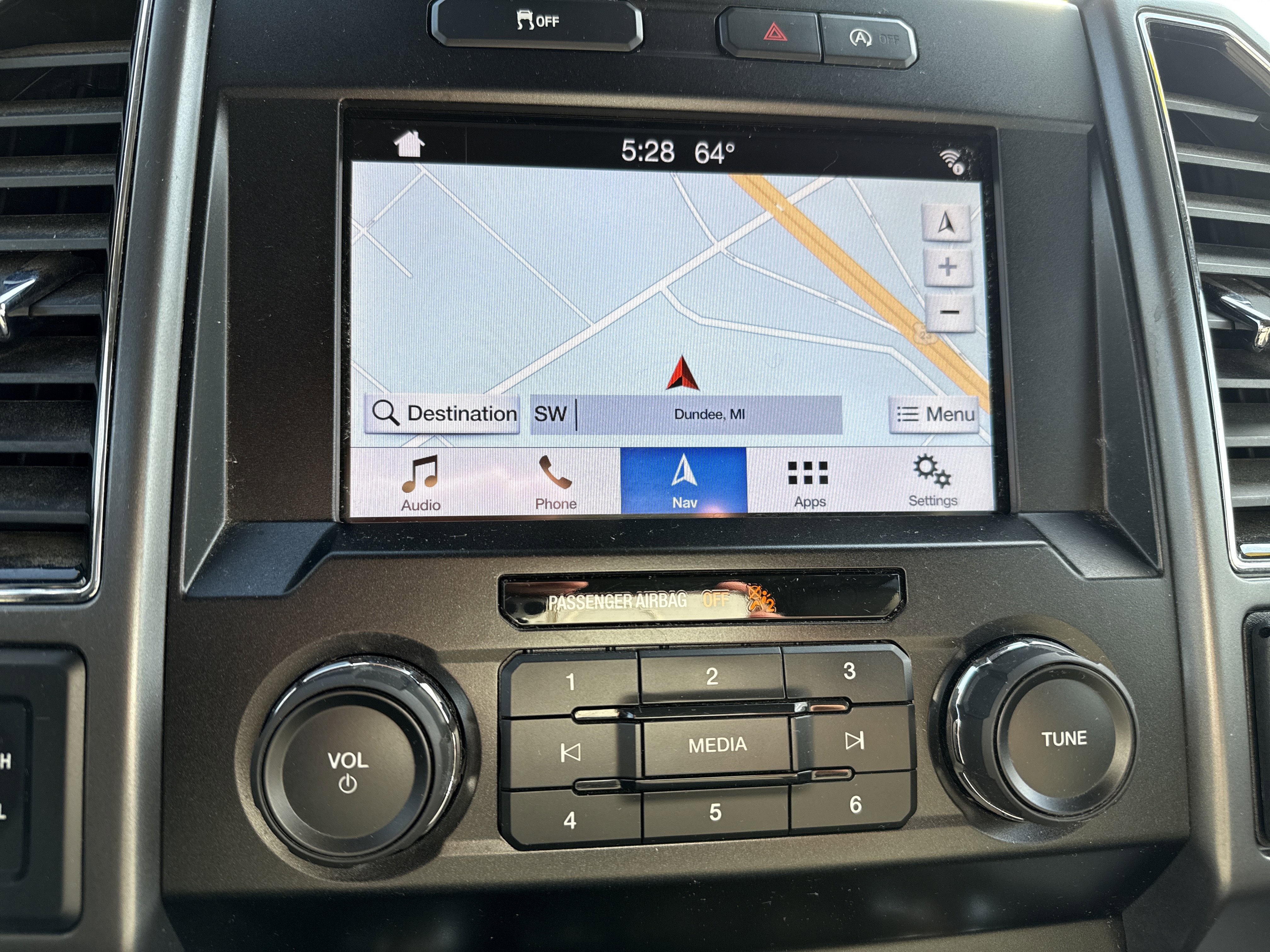 Certified 2019 Ford F150 XLT w/ Equipment Group 302A Luxury AWD/4WD image 24
