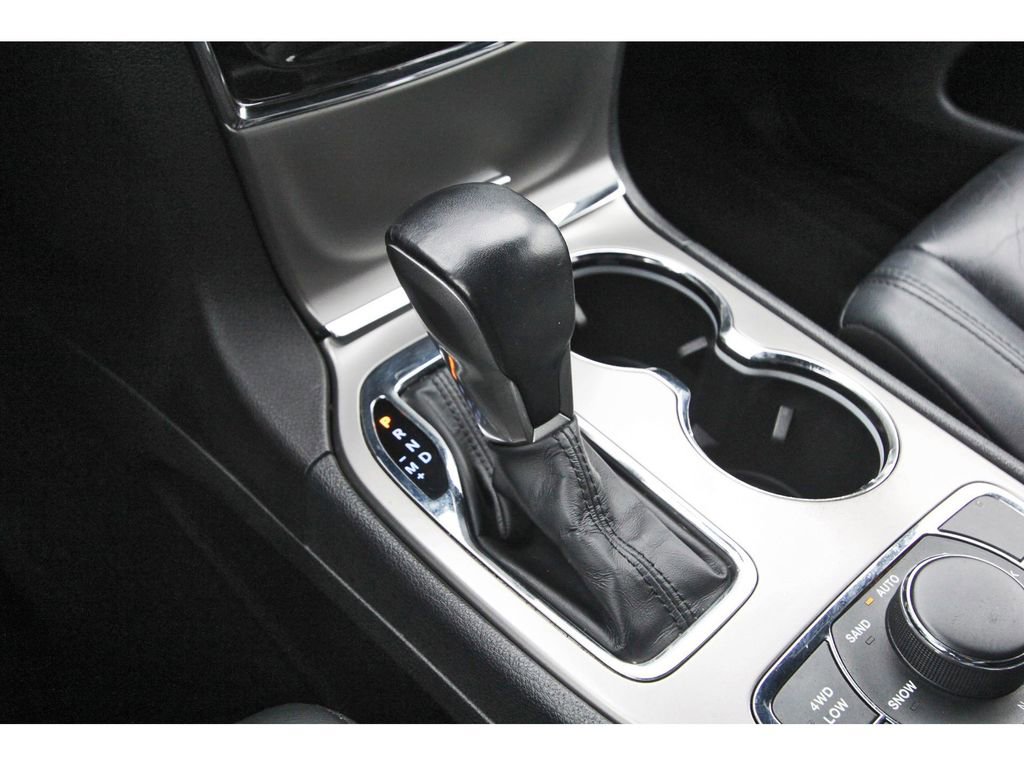 Used 2021 Jeep Grand Cherokee Limited AWD/4WD image 26