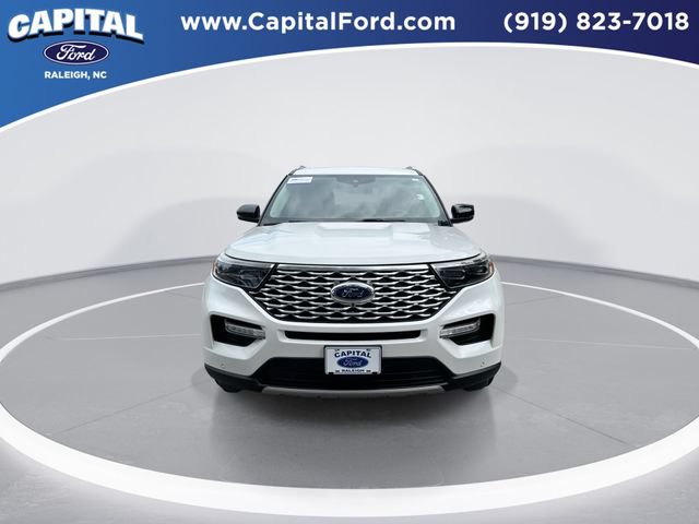 Certified 2020 Ford Explorer Platinum w/ Premium Technology Package AWD/4WD image 3