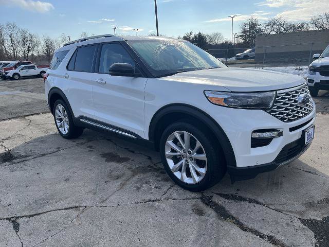 Certified 2024 Ford Explorer Platinum w/ Technology Package image 5