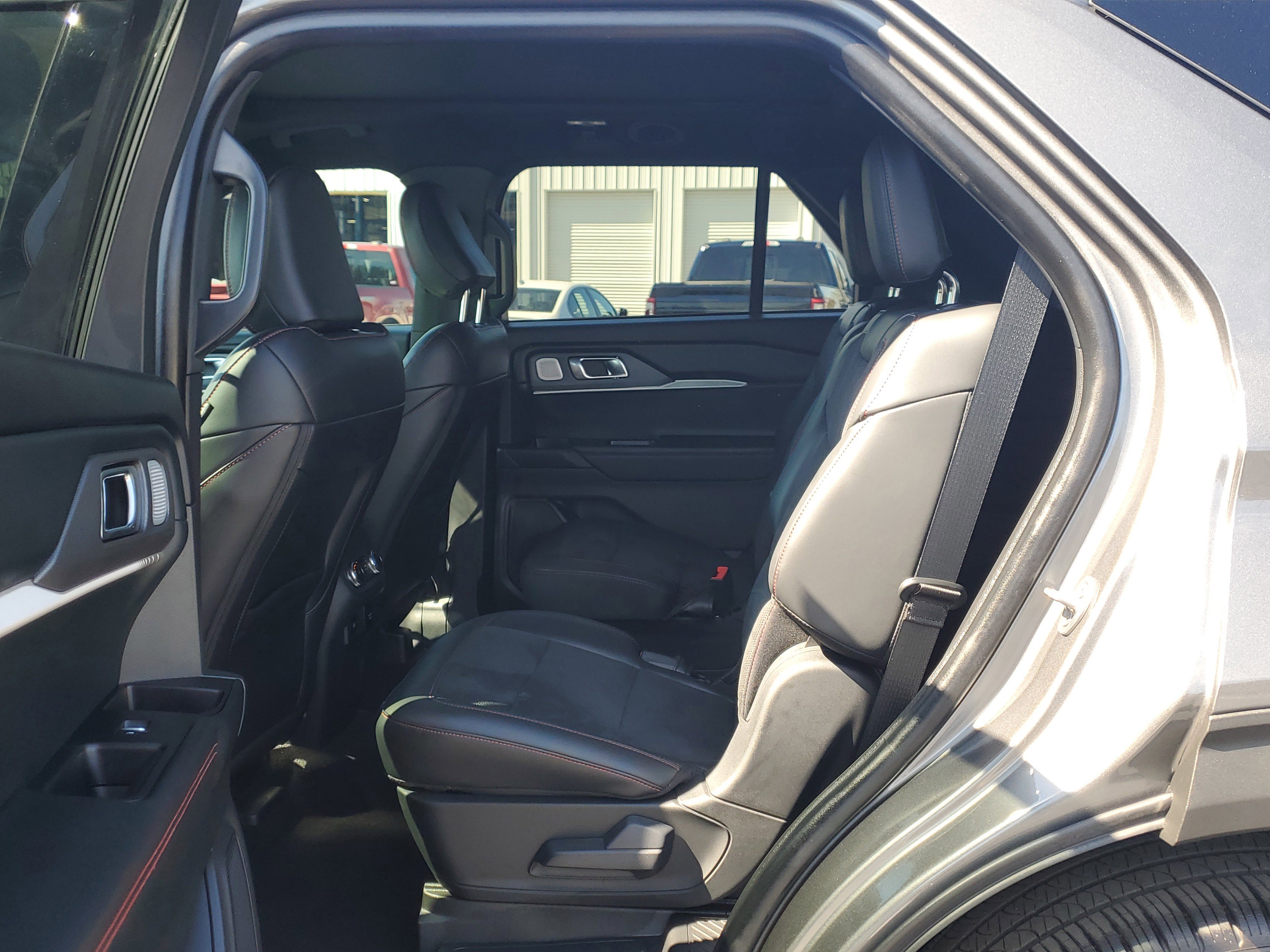 Certified 2025 Ford Explorer ST w/ Sun And Sound Package image 14