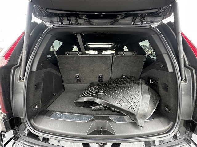 Used 2023 Cadillac Escalade Premium Luxury image 44