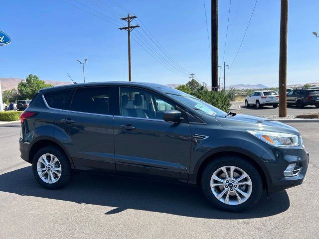 Certified 2019 Ford Escape SE FWD image 3