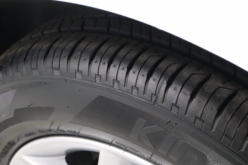 Used 2025 Kia Soul LX w/ LX Technology Package image 19