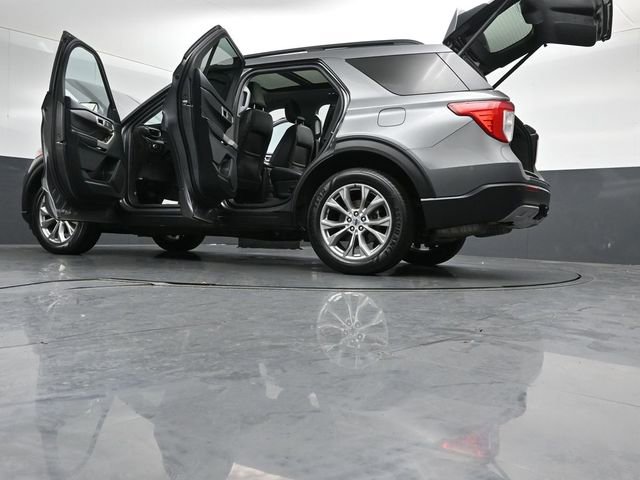 Certified 2023 Ford Explorer XLT w/ Equipment Group 202A AWD/4WD image 59