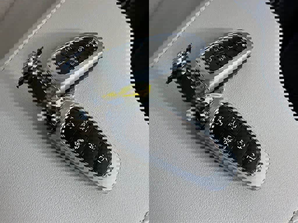 Used 2024 Hyundai Palisade Limited image 23