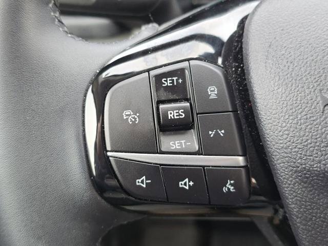 Certified 2025 Ford Escape SE w/ PHEV Premium Package FWD image 17