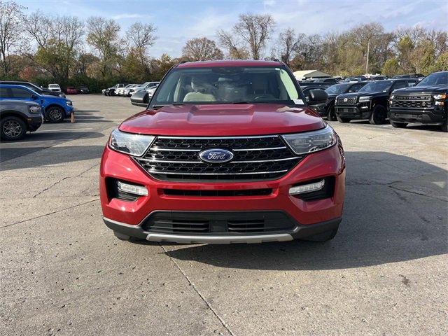 Certified 2021 Ford Explorer XLT w/ Equipment Group 202A image 8