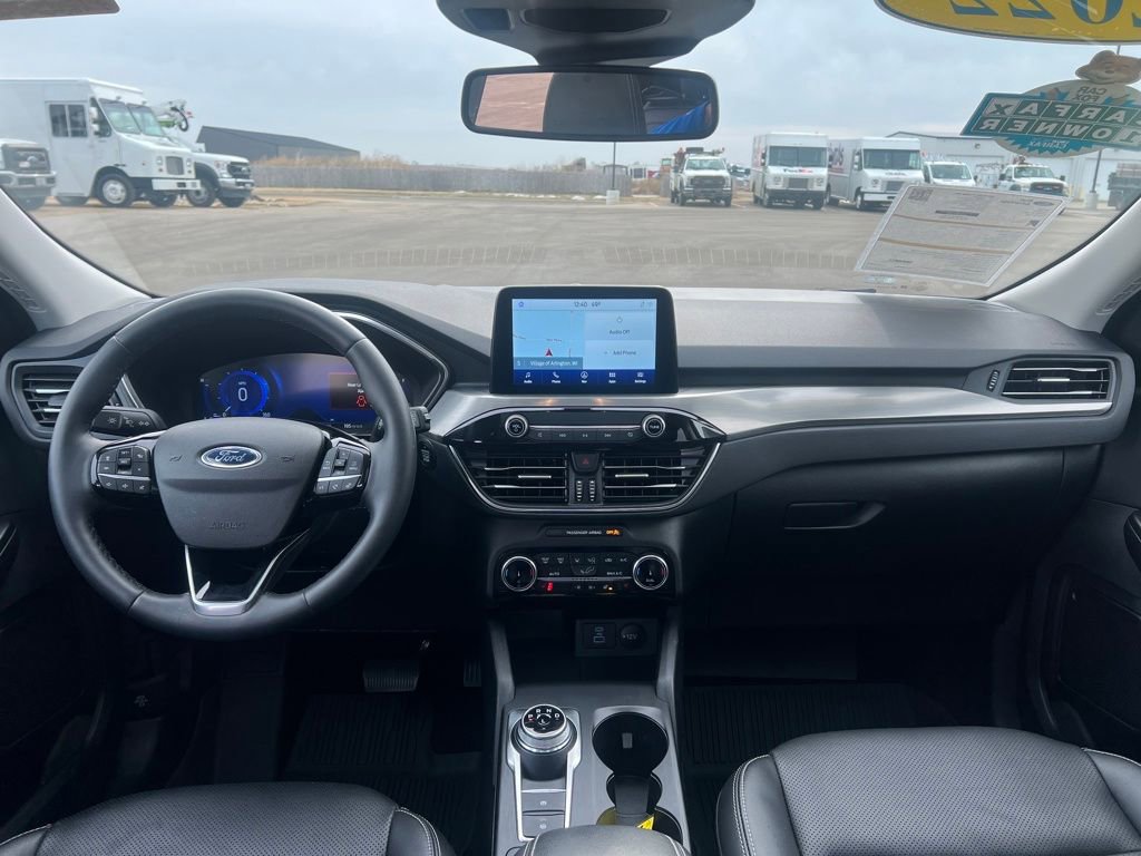 Certified 2022 Ford Escape Titanium w/ Class II Trailer Tow Package image 21