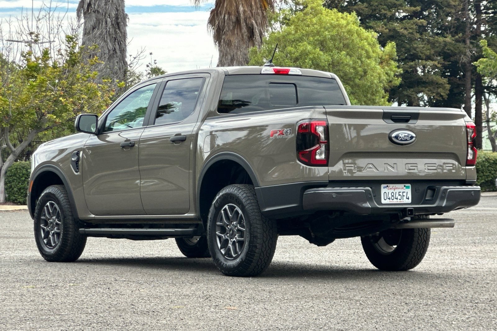 Certified 2025 Ford Ranger XLT w/ FX4 Off-Road Package AWD/4WD image 5