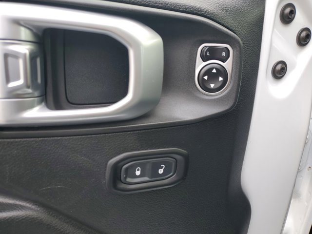 Used 2020 Jeep Wrangler Sport image 13