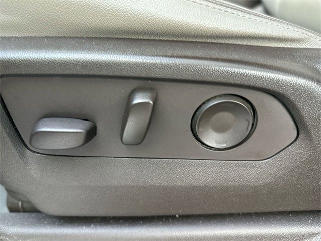 Used 2021 GMC Yukon SLT image 13