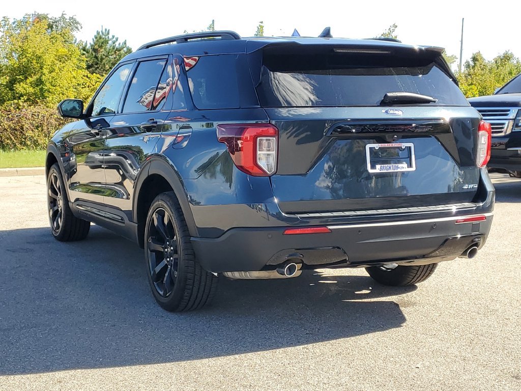 Certified 2023 Ford Explorer ST-Line AWD/4WD image 3