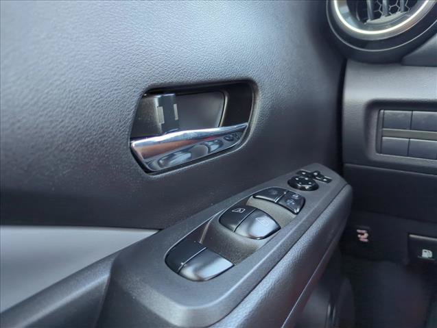 Used 2021 Nissan Kicks SR w/ SR Premium Package FWD image 24