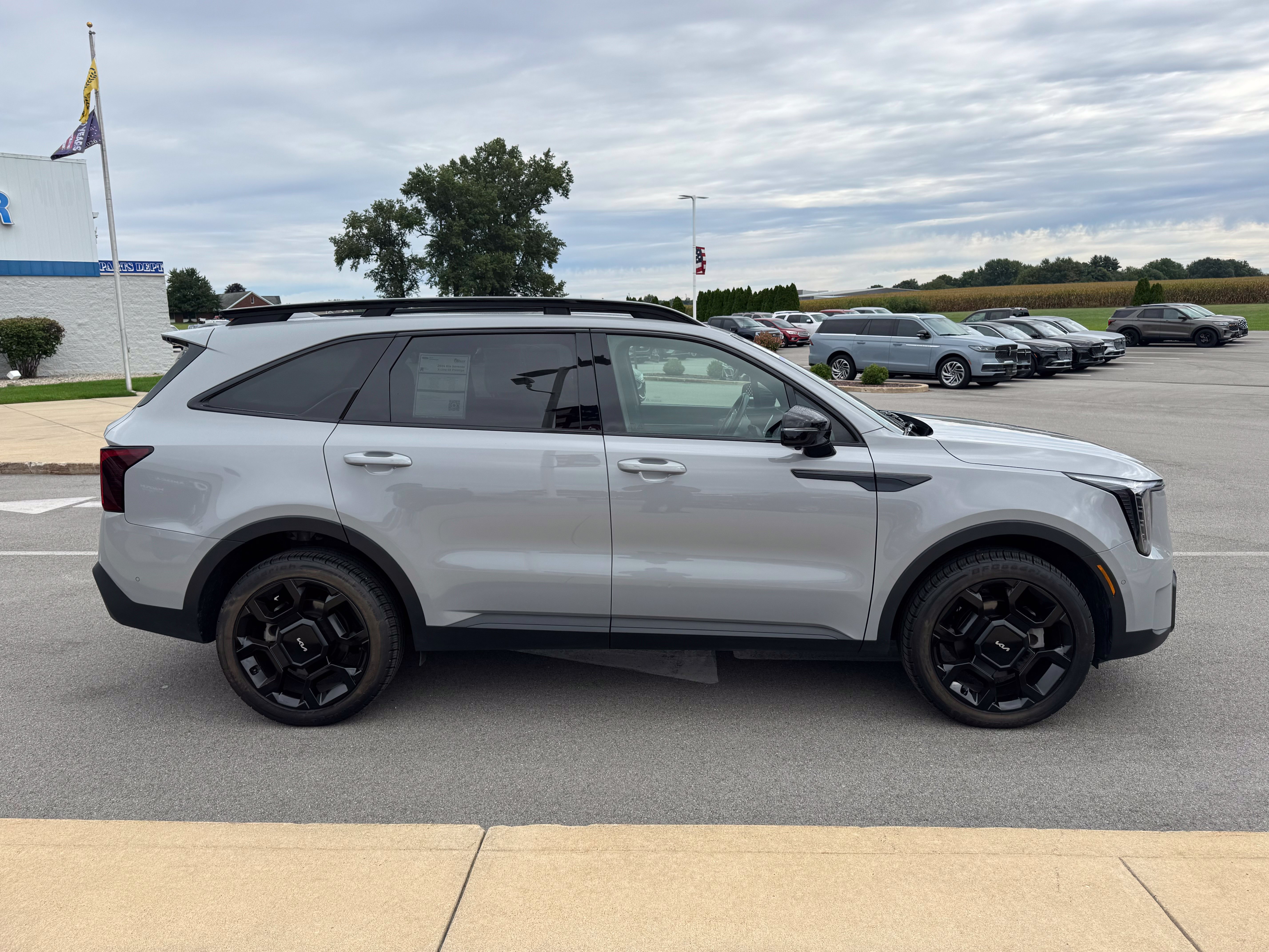 Used 2024 Kia Sorento SX Prestige w/ Sage Leather Package AWD/4WD image 10