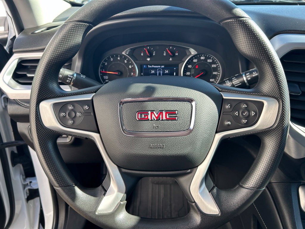Used 2023 GMC Acadia SLE w/ Driver Convenience Package FWD image 10