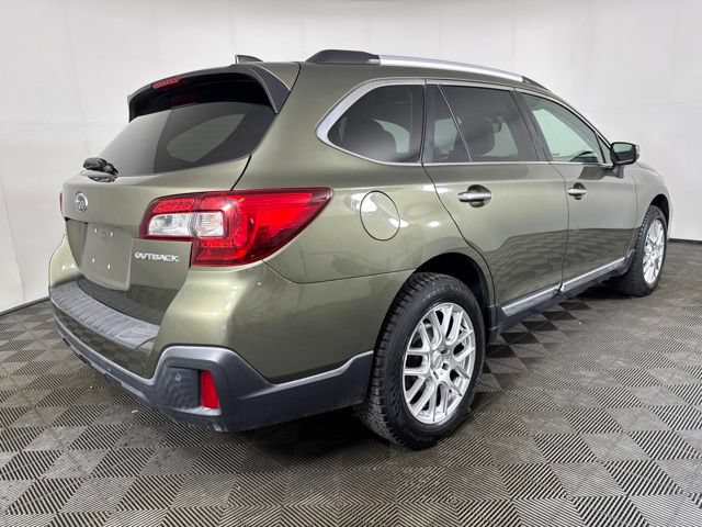 Used 2018 Subaru Outback 2.5i Touring AWD/4WD image 3