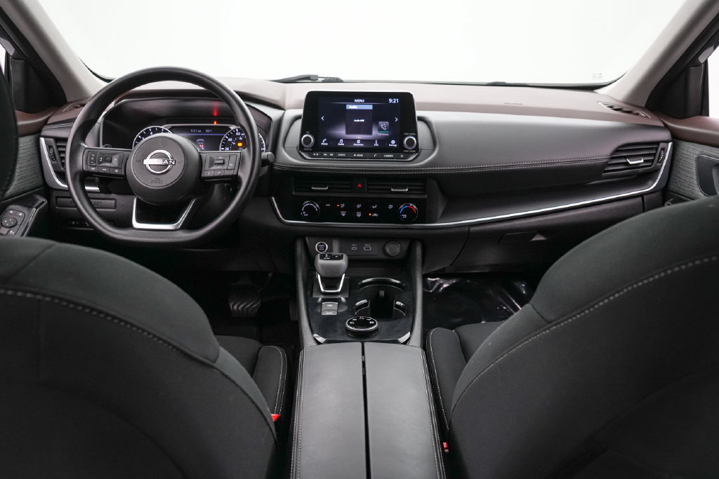 Used 2023 Nissan Rogue S AWD/4WD image 14