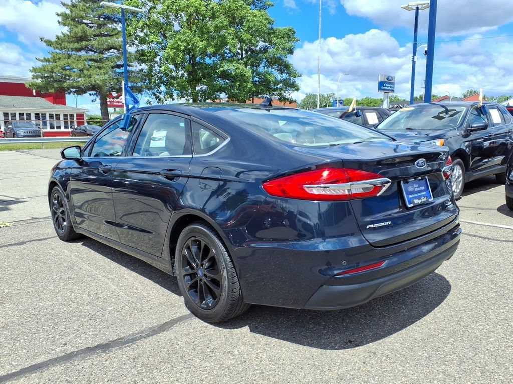 Certified 2020 Ford Fusion SE FWD image 8