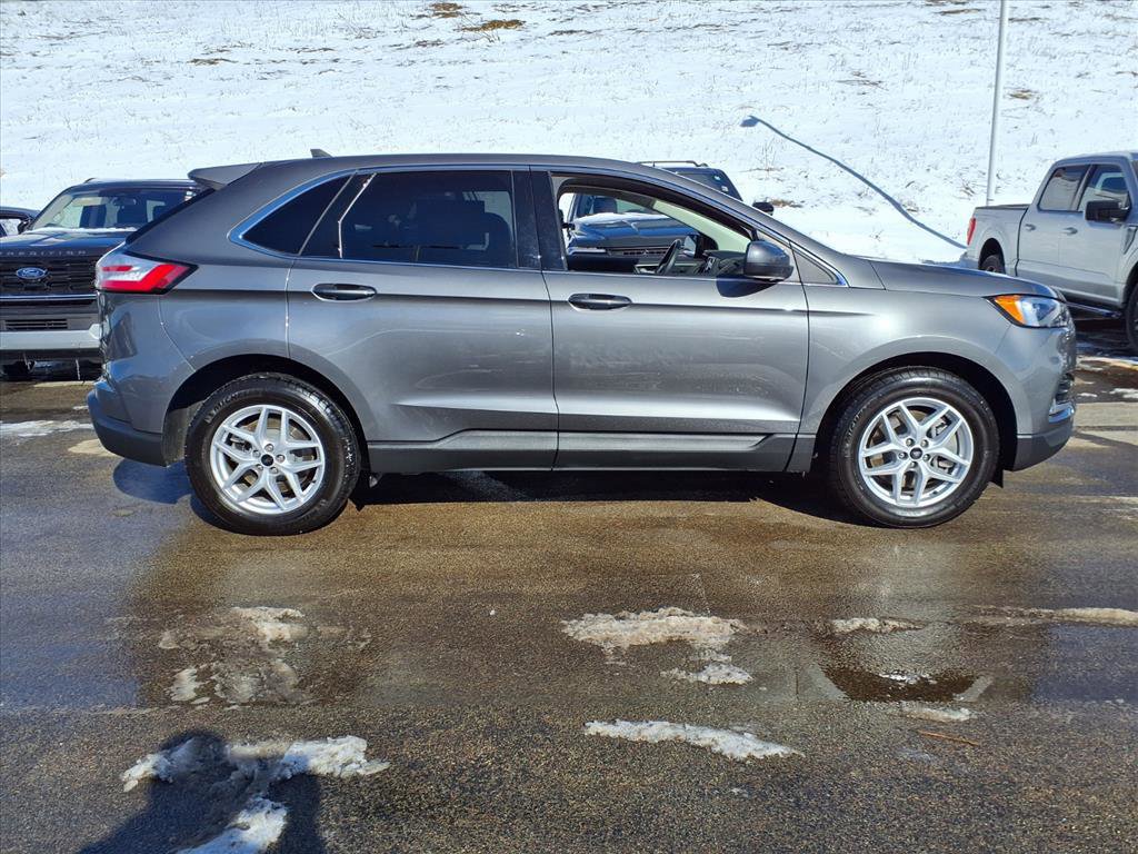 Certified 2023 Ford Edge SEL w/ Convenience Package image 4
