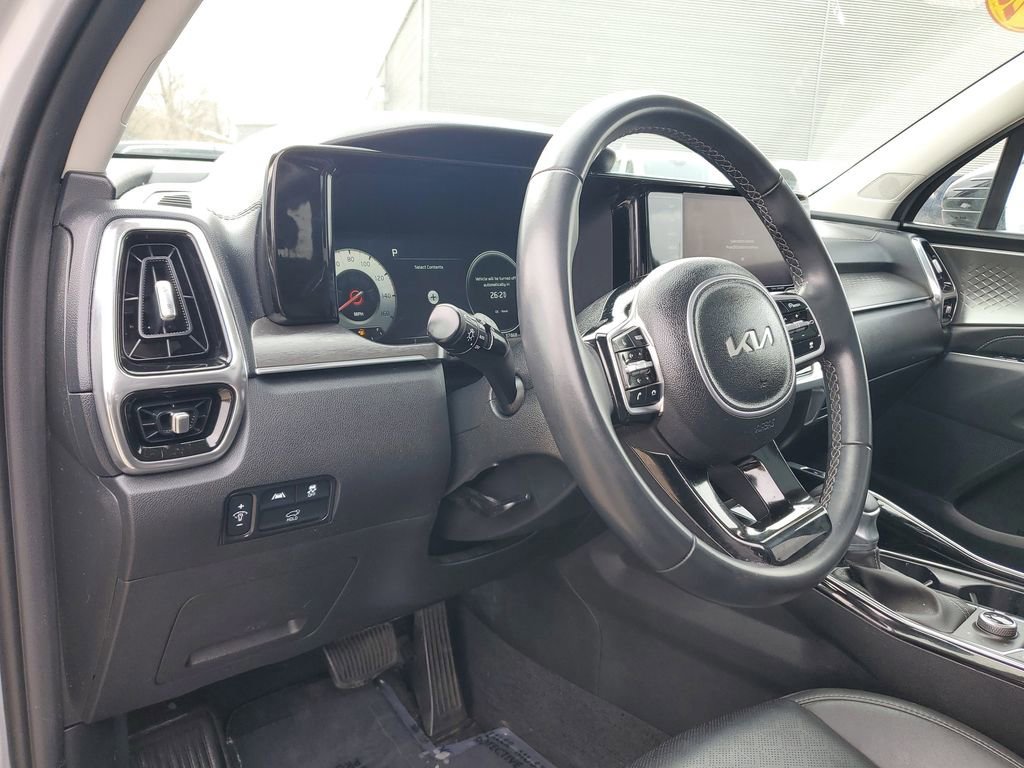 Used 2023 Kia Sorento SX AWD/4WD image 18