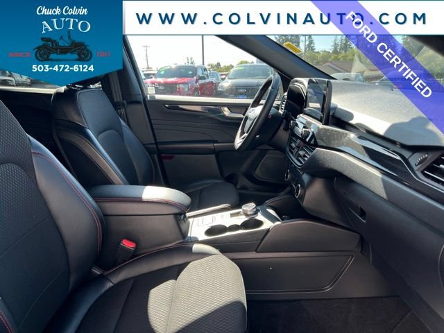Certified 2025 Ford Escape ST-Line Select AWD/4WD image 24