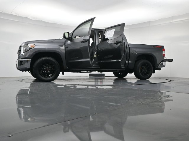 Used 2020 Toyota Tundra SR5 w/ SR5 Upgrade Package AWD/4WD image 48
