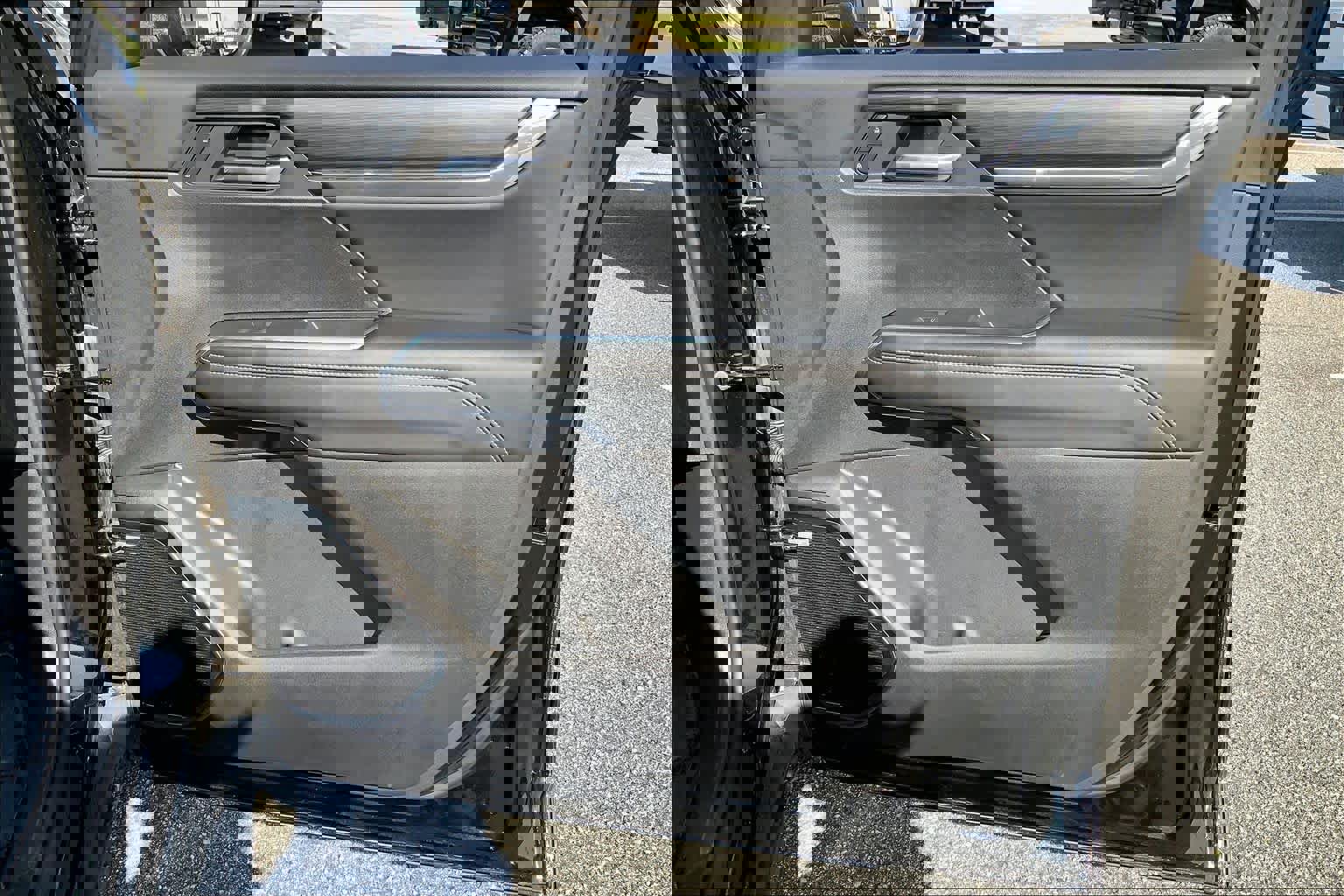 Used 2024 GMC Acadia Elevation image 21