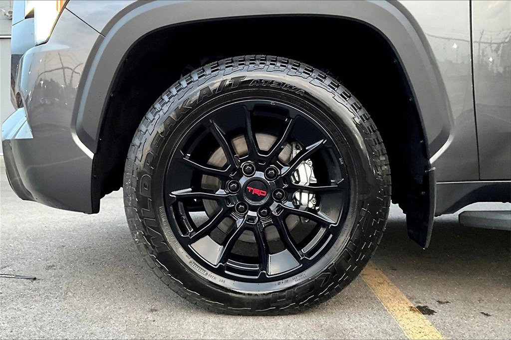 Used 2024 Toyota Sequoia Limited w/ TRD Off-Road Package image 9