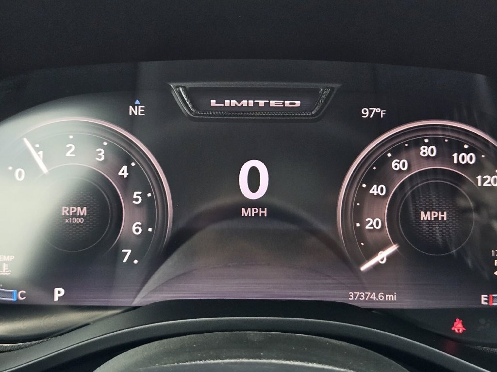 Used 2025 RAM 1500 Limited AWD/4WD image 37
