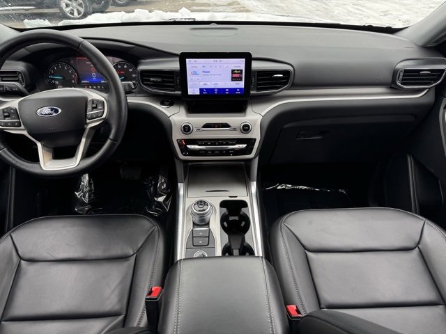 Certified 2023 Ford Explorer XLT w/ Equipment Group 202A image 6