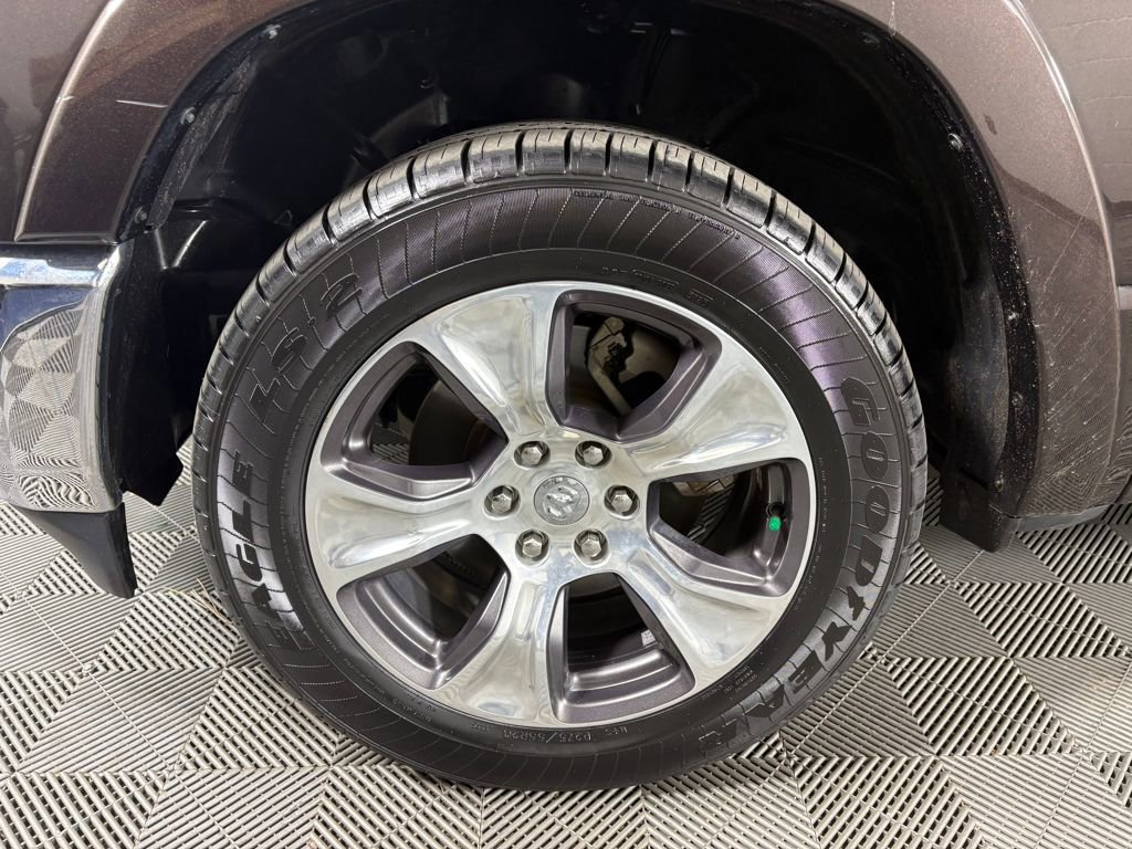 Used 2019 RAM 1500 Laramie image 10