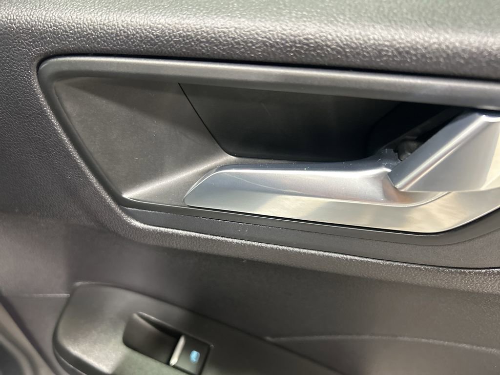 Certified 2022 Ford Escape Titanium image 36